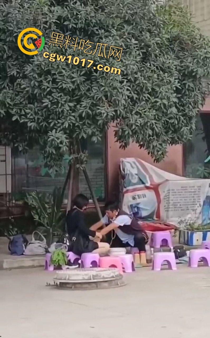 公园摆摊算命，算命大师哄骗极品小仙女，揉胸抠穴就能断知福祸，趁机揩油过足手瘾，我现在学算命来得及吗？  第6张