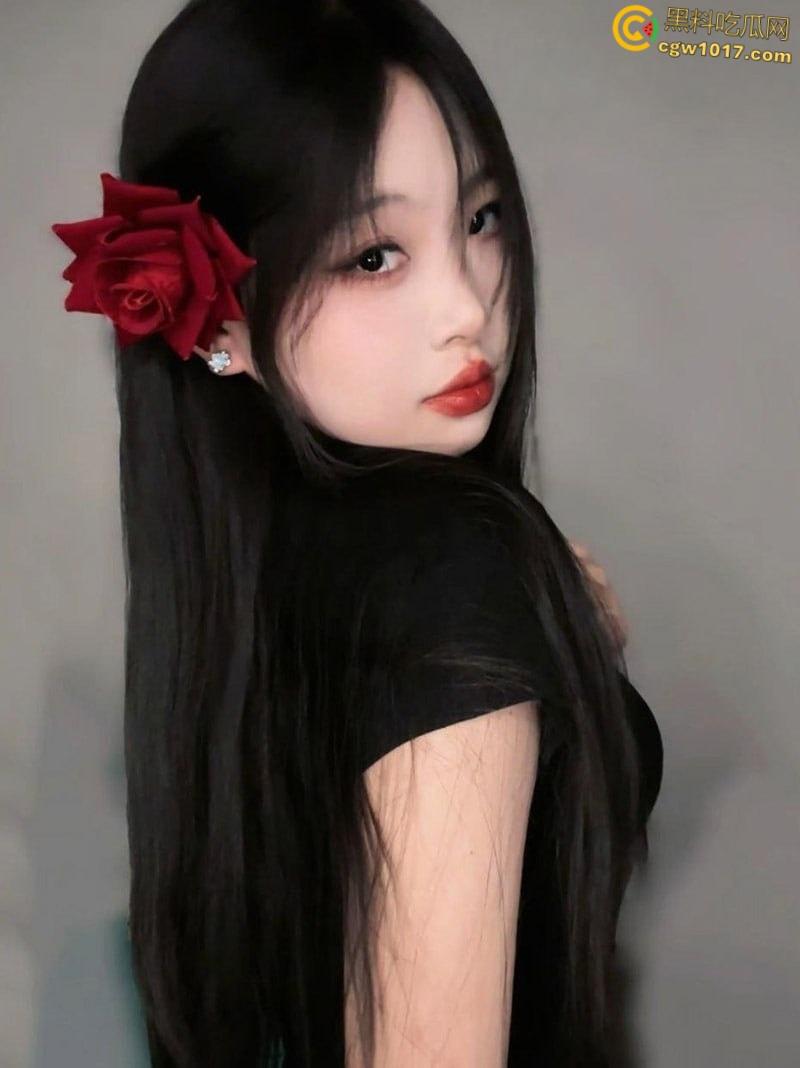 广东大一学生妹【丁雨婷】下海卖淫，为还贷被金主肆意玩弄，娇小身材被多体位猛怼骚穴，高潮尖叫！  第3张