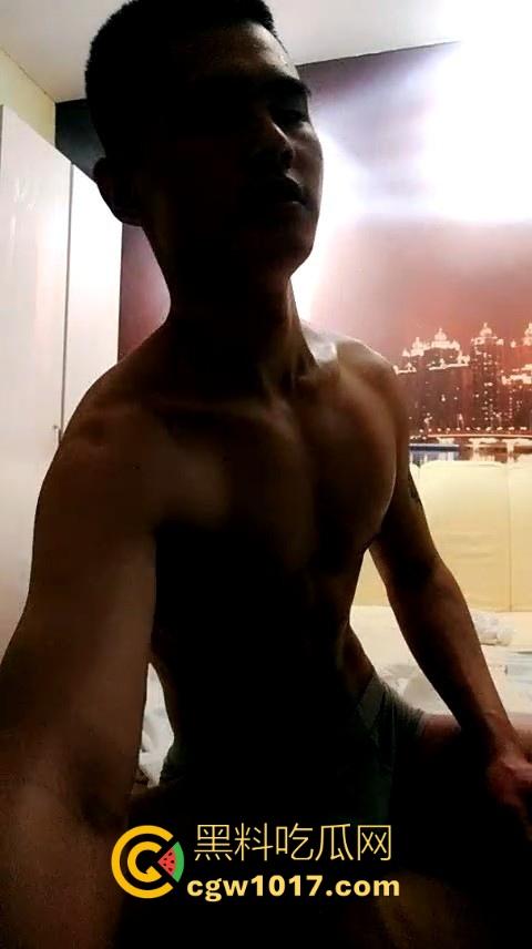 成都特色按摩店，肌肉男技师为你服务，只接男同gay，全身脱得只剩内裤为你服务，gay佬的梦想天堂！  第3张