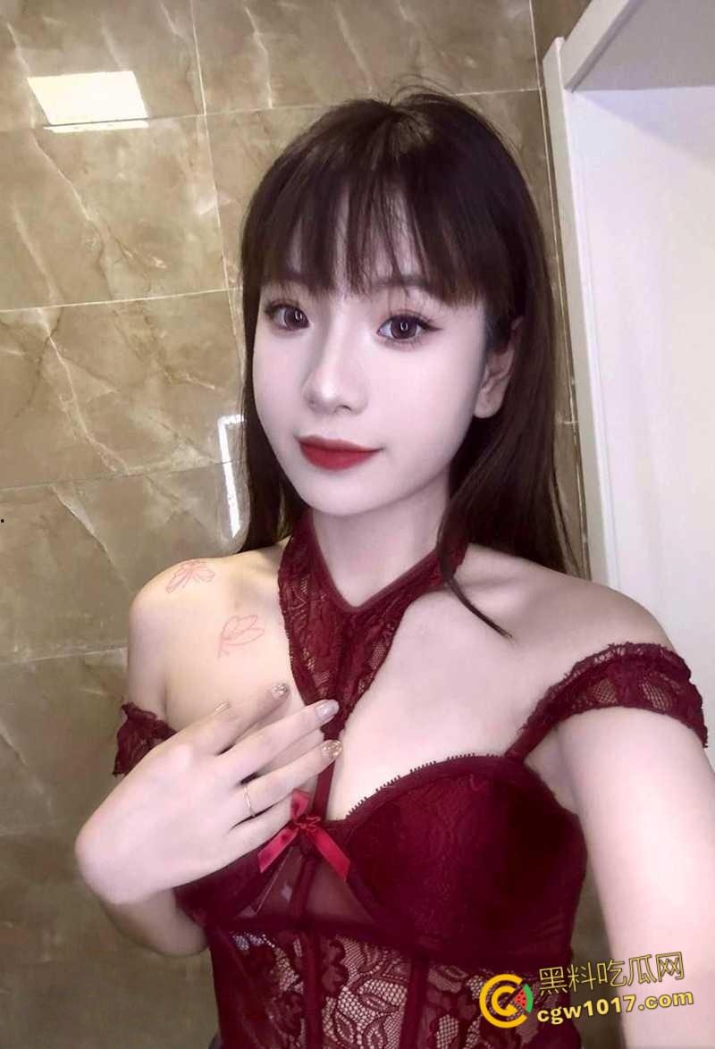 约啪大神【弥川】，约炮大奶前女友母狗玩捆绑调教，校内与现任甜蜜恩爱，晚上酒店陪旧恋玩情趣榨精 ！  第1张