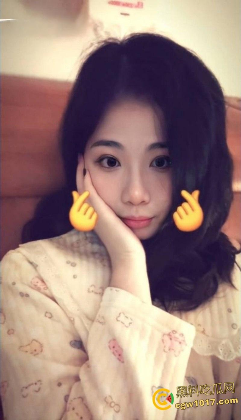 湖南长沙高颜母狗【赵莹】， 社交软件约炮被瓜友曝光，大屌后入爆操到失神，快射时主动张口求精液保养！  第1张