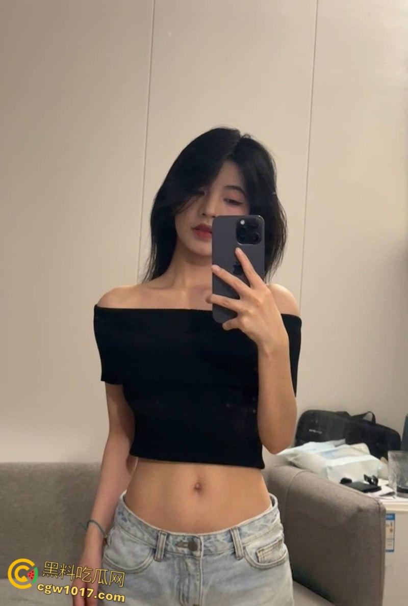 哈尔滨反差学妹【孙薇薇】跟男友做爱视频泄漏，跳蛋震颤骚穴淫水喷涌，清纯学妹床上骚浪无比！  第1张