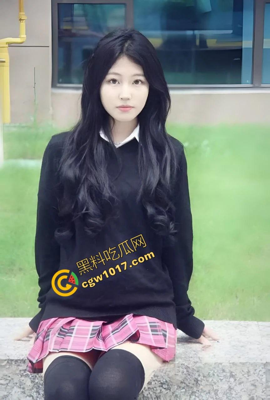 福建大学大一学妹【李梓涵】，清纯外表下藏淫荡欲望，裸聊勾引到酒店操逼，激情7次，叫声震酒店，渣男曝光视频全校疯传  第4张