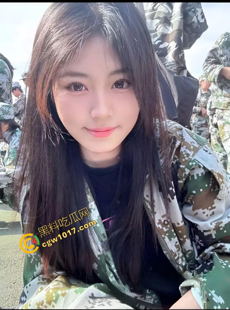 福建大学大一学妹【李梓涵】，清纯外表下藏淫荡欲望，裸聊勾引到酒店操逼，激情7次，叫声震酒店，渣男曝光视频全校疯传  第9张