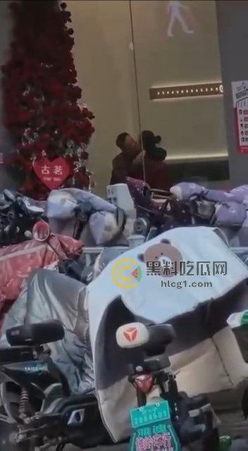 古茗店内惊现口爆老板，员工地下车库车震，梁山龙城广场沸腾了！  第3张