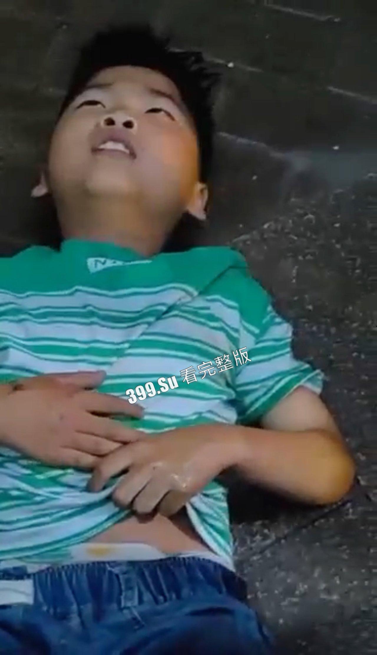 安徽合肥 男孩被母亲棍棒追打，果断从五楼跳下  第4张