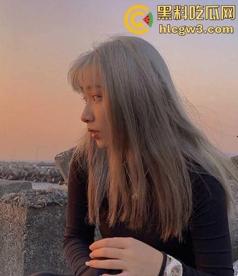 武汉御姐【米若琳】被操到呻吟不止！腰臀骚劲爆表，和男友做爱视频被曝光，极致姿势让人看得想操！  第4张