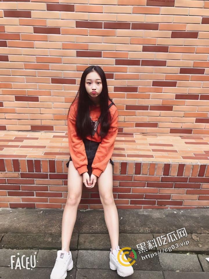 漂亮校花妹子被忽悠参加综艺选秀 一步步引导着把衣服给脱光了  年轻的肉体就是嫩啊！ 第4张