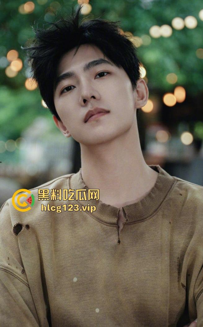 台湾狗仔葛斯齐再曝猛料 杨洋操粉对象竟然是富婆作家顾漫 编剧主演竟然成了炮友，我觉得狗仔是没活了没活硬整  第9张