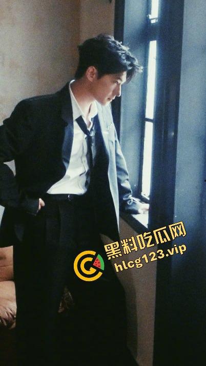 台湾狗仔葛斯齐再曝猛料 杨洋操粉对象竟然是富婆作家顾漫 编剧主演竟然成了炮友，我觉得狗仔是没活了没活硬整  第12张