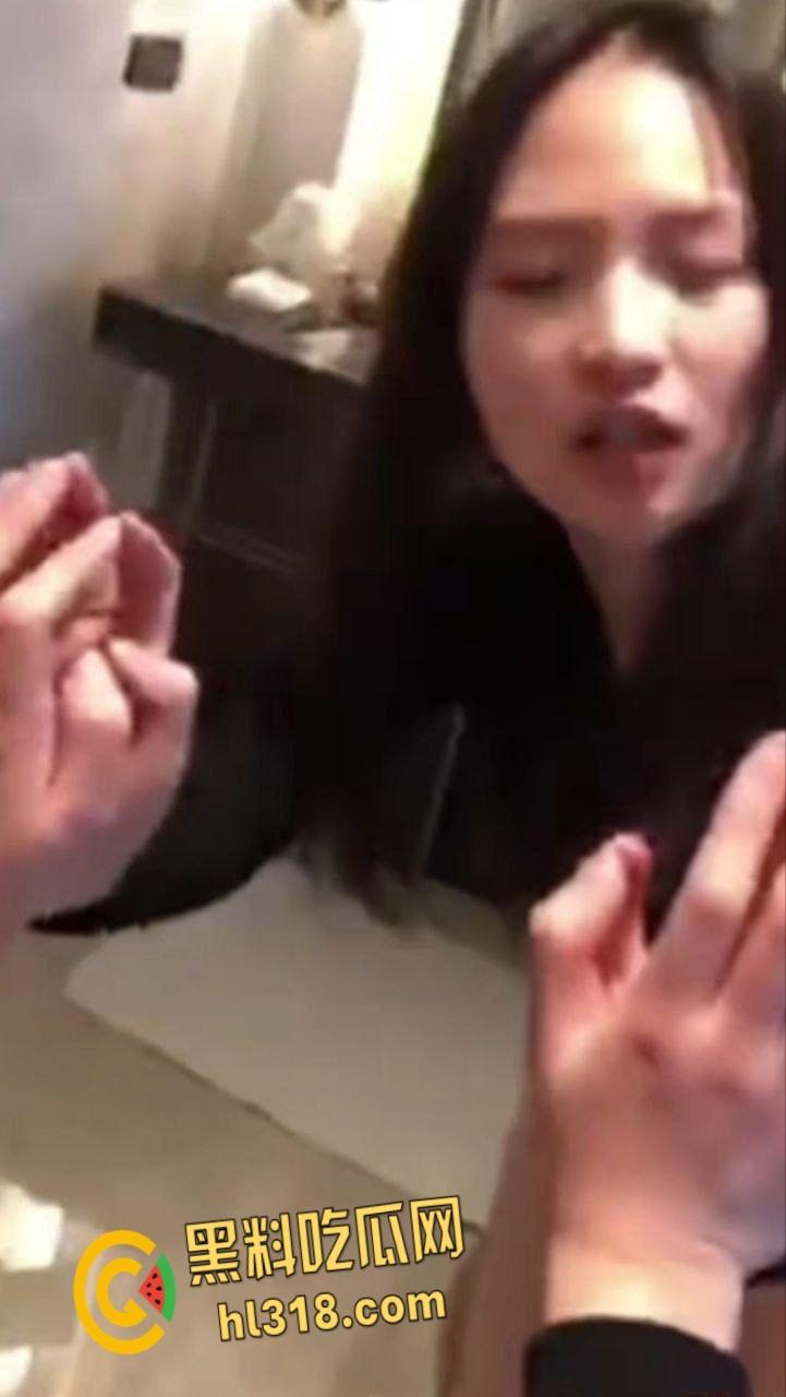 安徽合肥宝马女销售【史柯】，卖车还把自己给卖出去了，被客户酒店后入爆插，高潮喷水双腿颤抖到站不稳！  第4张