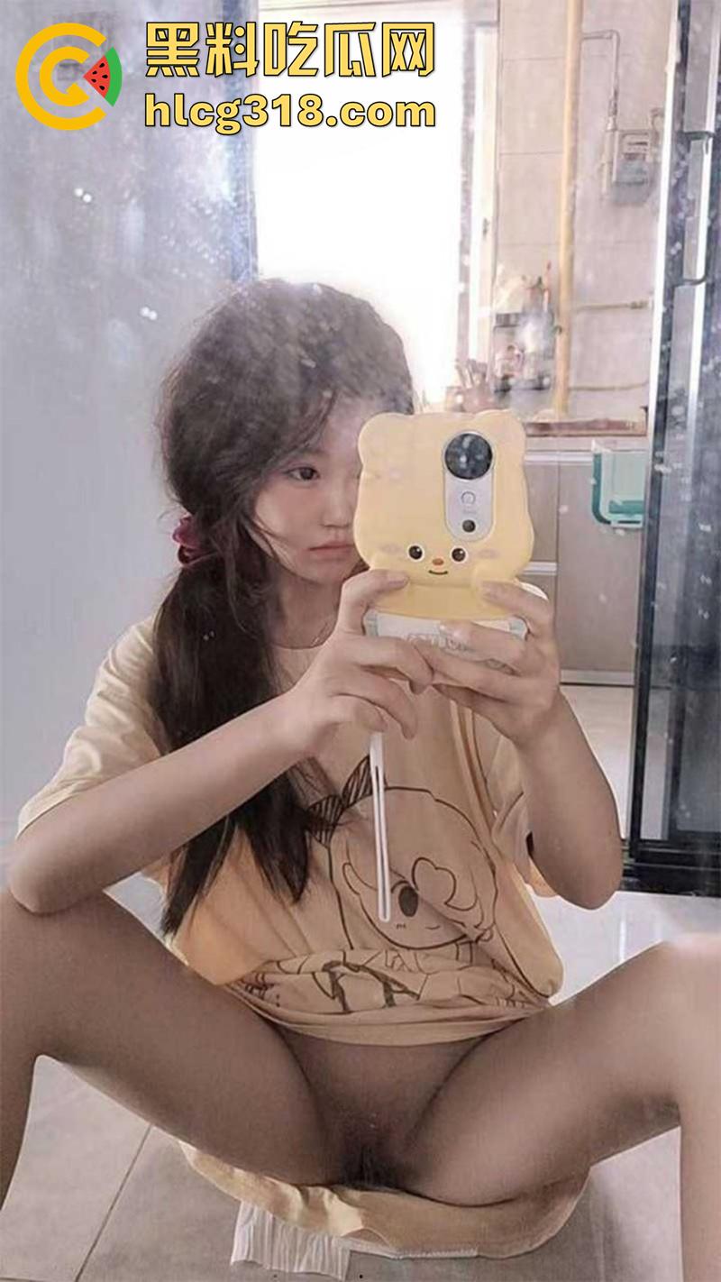 浙江师范大学嫩妹【张思诺】，高颜值眼镜校花，大奶翘臀身材纤细，撩骚金主被狠狠后入爆操！  第5张