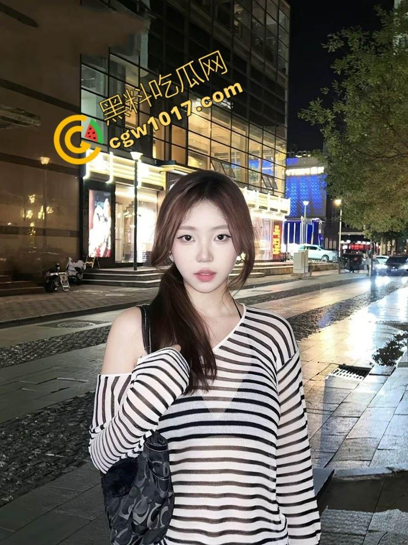 河北邢台大学生【何佳慧】下海卖淫，情趣诱惑金主，回家后继续服侍男友，足交深喉后入，骚逼一刻闲不住！  第4张