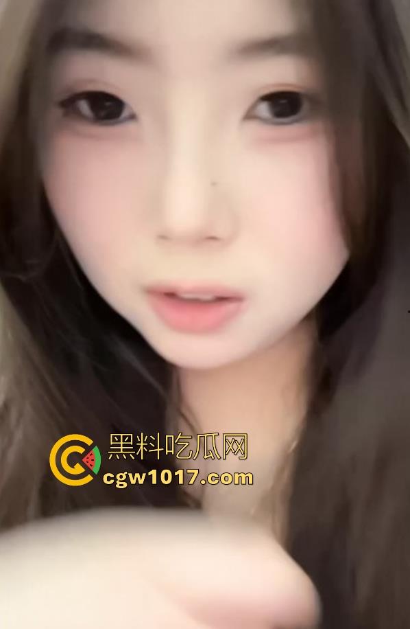 湖南师范大学微胖学姐【张星语】裸聊视频曝光，甜美脸蛋逆天豪乳白嫩诱人，纤手扣穴自慰白浆流淌！  第2张