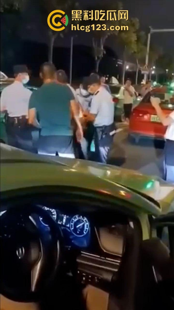 作死系列！出租车猥亵醉酒妹子 还拍视频炫耀？自带犯罪全过程 警察都笑了  第7张