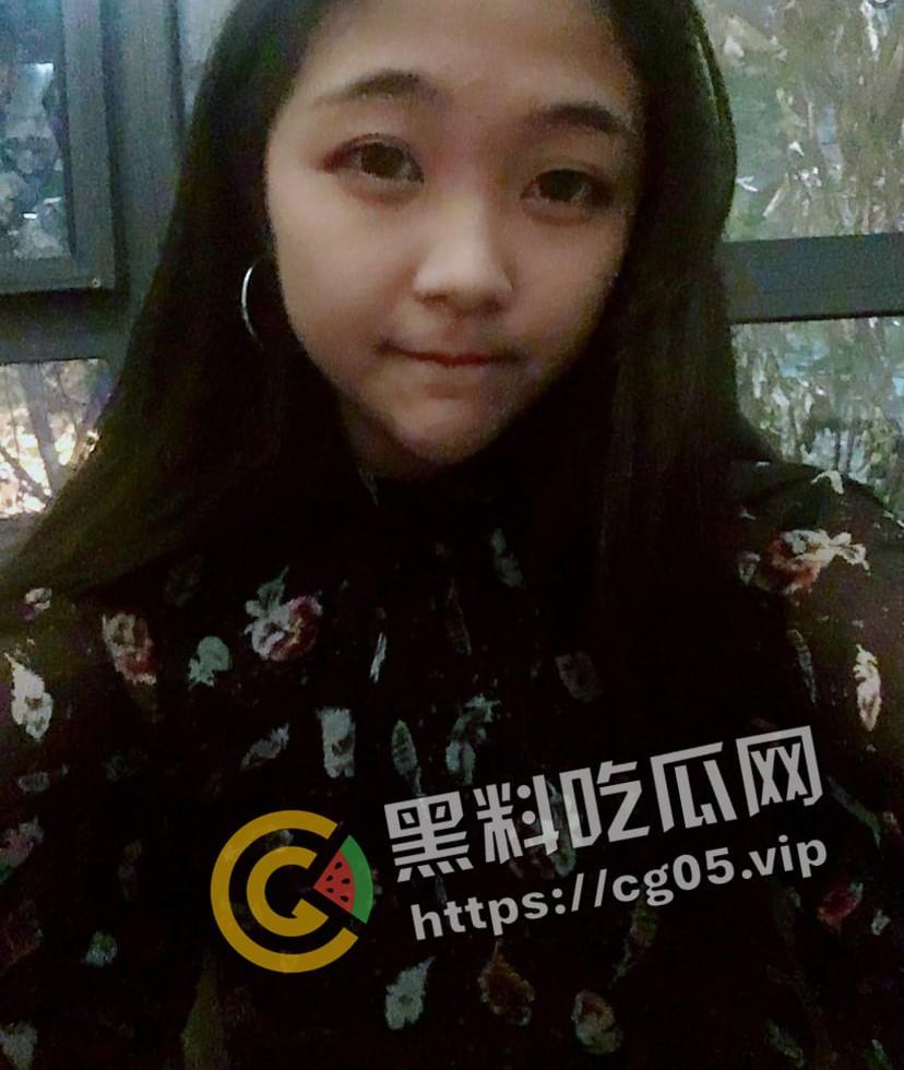 贵州惠水00后精神小妹【朱柳英】裸贷买苹果手机 被心机男重装电脑复制视频将其曝光 钢笔猛插小妹嫩逼  第2张