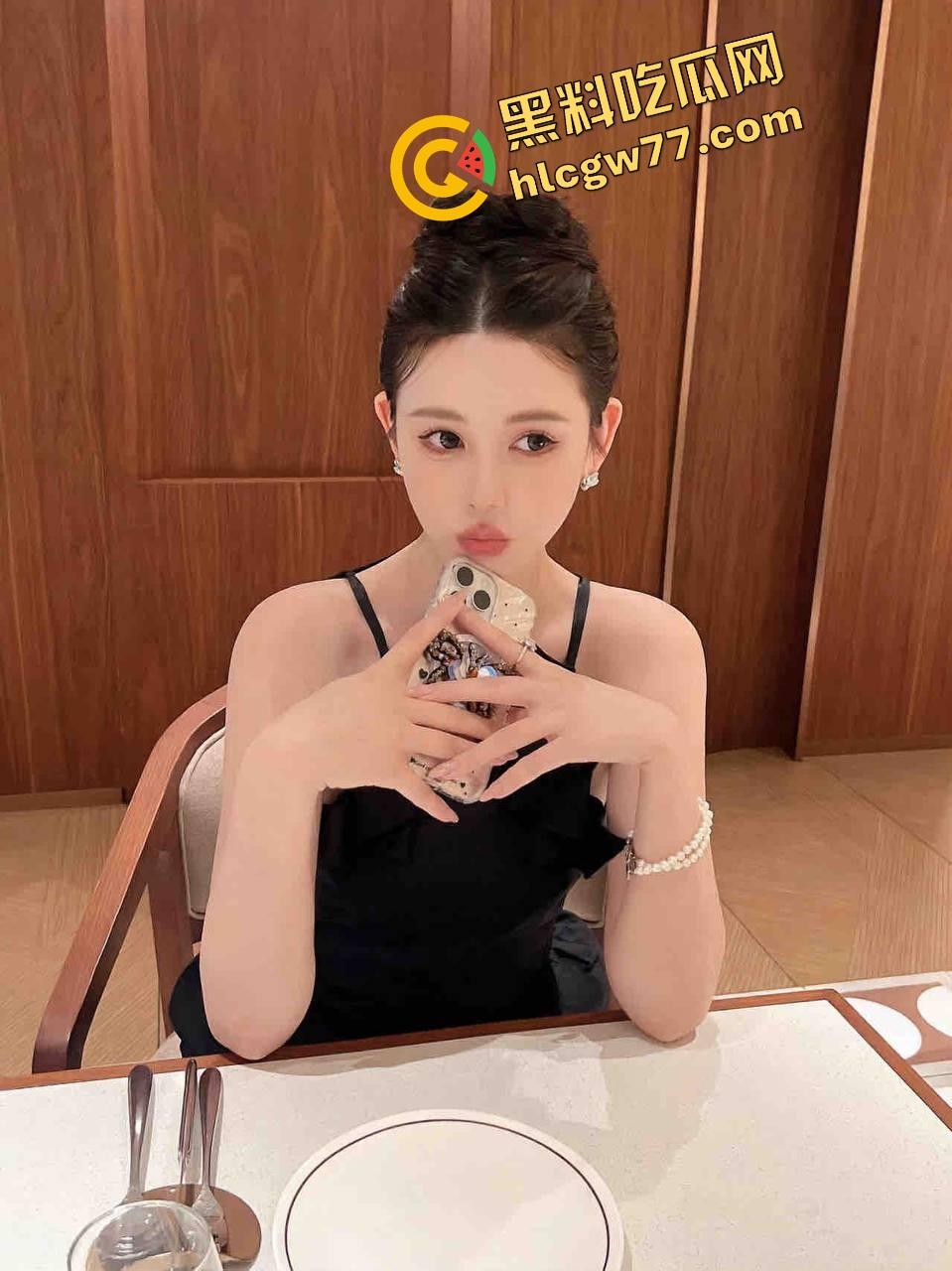 重庆大学极品『雪雪』被爆反差淫片，蜜桃臀浪叫被操，包养成狗太上头！  第1张