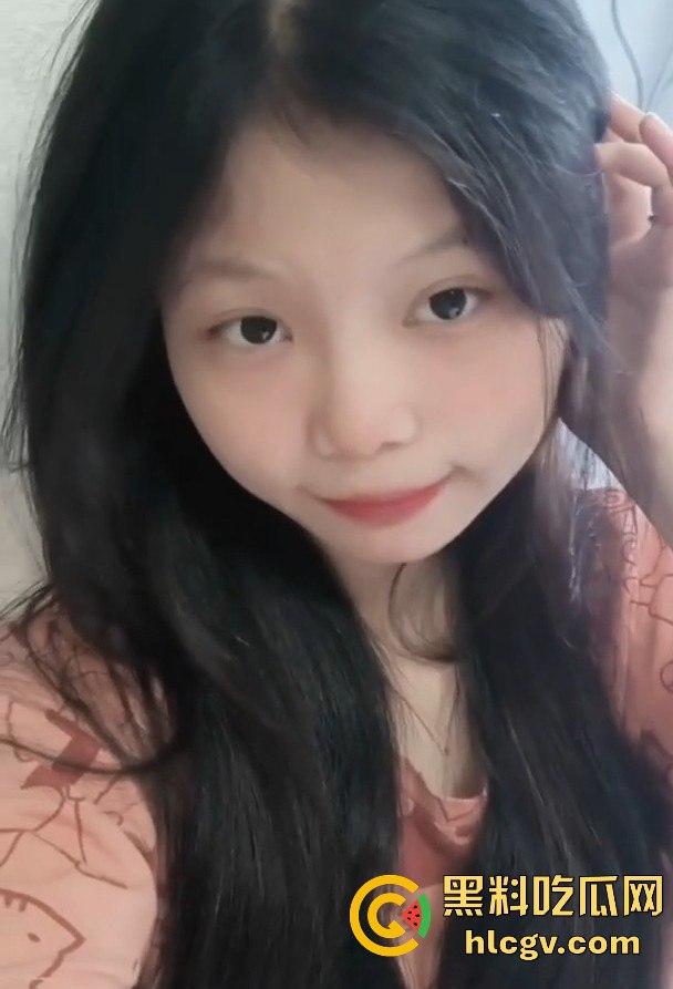 无锡职业技术学校21岁小母狗【李宛如】云盘视频泄露！黑色蕾丝情趣内衣勾魂，口交后入，最后颜射直击第一视觉！  第6张