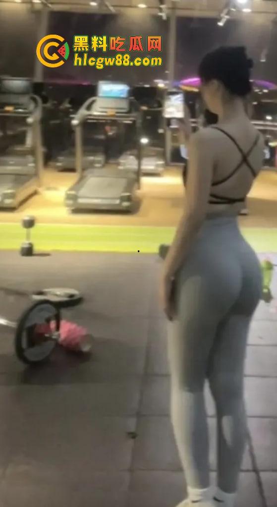 GTA百亿美金账户截图炸翻抖音，评论区炸成淫窝，不吃香菜疯狂私信求被草不问真假，私信爆满舔到不要脸！  第19张