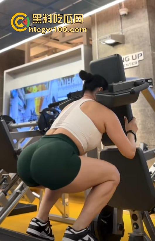 抖音健身网红『蓓蕾秋语』不雅洗澡自拍视频疯传 这翘臀太顶辣到爆 15cm以下兄弟直接劝退小鸡鸡 ！  第16张