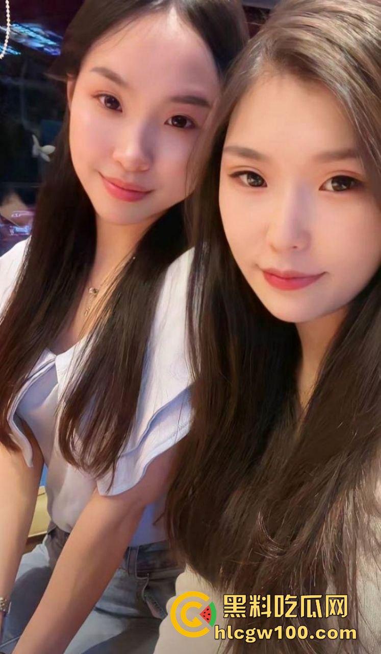 兰州大学反差母狗【李妍柔】调教视频曝光，调教成了吃鸡好手 鸡巴套子，内容劲爆！！  第1张