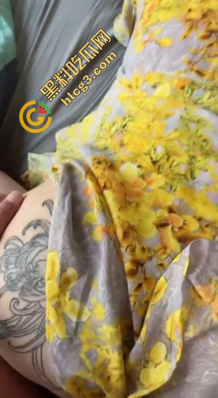 瓜友投稿曝光模特骚货『兔兔』美臀配花纹引人注目 第一视角多场景后入爆操诱人撸！  第6张