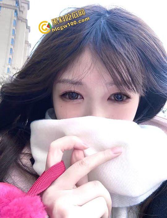 广西北海清纯机车女孩【袁晴】机车女反差骚贱的一面，约炮酒吧小帅后入猛插，抱起来爆操！独家流出！  第1张