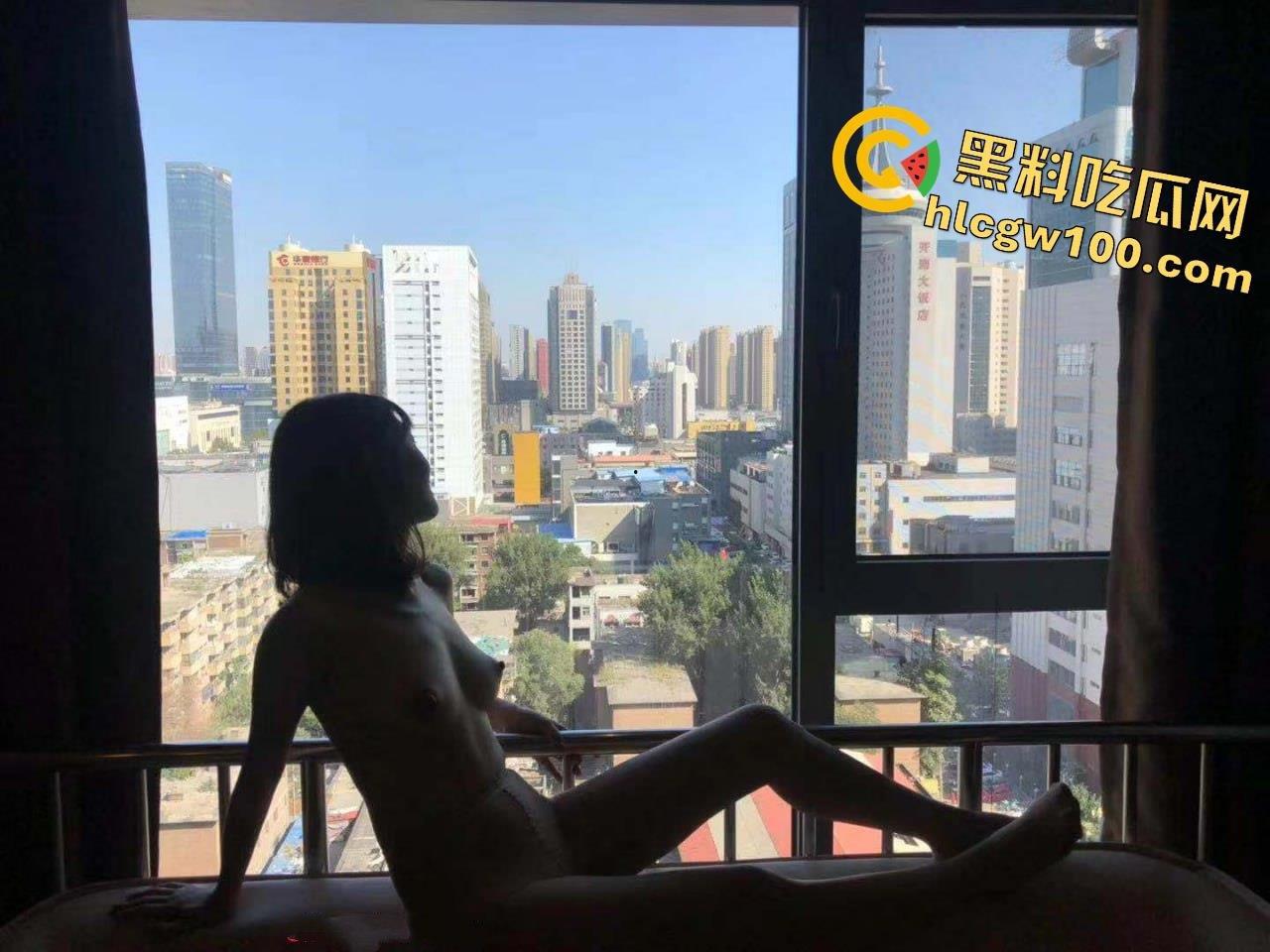 河北中医药学院骚母狗【刘静姝】，不是在挨操就是在挨操的路上，性爱自拍惨遭流出  第1张