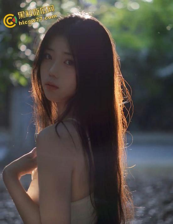 香港珠海学院反差婊 拜金女硕士【杨璐】 顶级母狗一个 背着男友做外围  学霸的性爱视频曝光 第3张