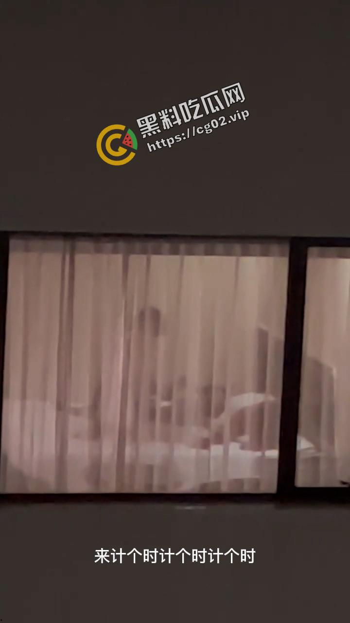 果然是好姐妹 现场直播解说 对面爱情动作片  第4张