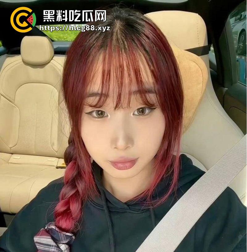 南京大学大四极品学姐【林亦如】到公司当实习会计 被老板潜规则玩弄 激情吃鸡射一脸，性爱自拍流出曝光！  第1张