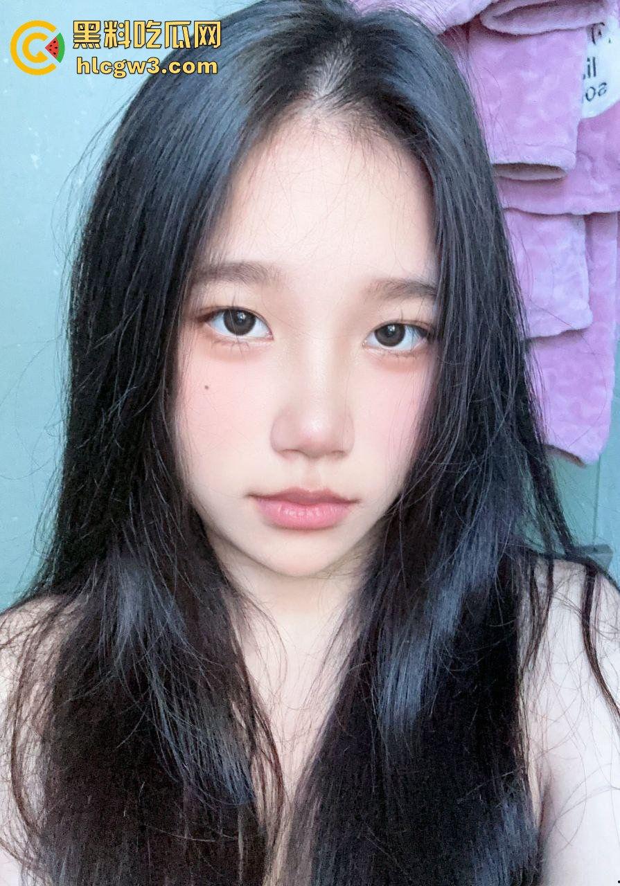 山西清纯女大学生【姜梦璇】私密资源疯传！清纯脸骚货魂，哥哥们的大鸡巴硬得像铁柱，简直玩明白了！  第5张