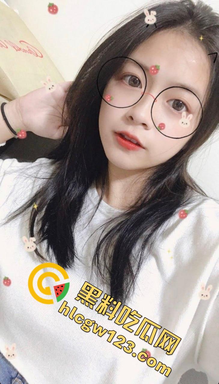 甜美台妹假装喝醉和男子去酒店，主动榨精肉便器，第二天和男子回家继续做，台湾回归了！  第2张