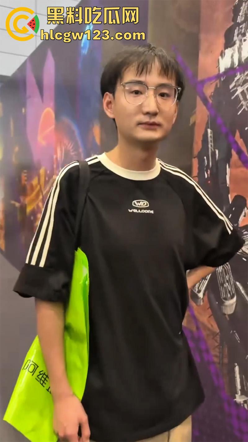 肘击猥亵袭胸大师，冒充摄影师咸猪手摸奶，结果翻车被抓，视频拍下全过程，还真是够猥琐呢！  第5张