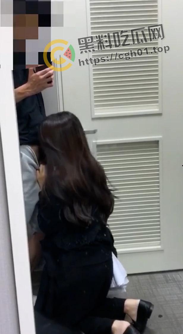 石河子大学研一学姐的反差日常被渣男流出 夺命大长腿和粉嫩翘臀 掰开小穴给你看  第5张