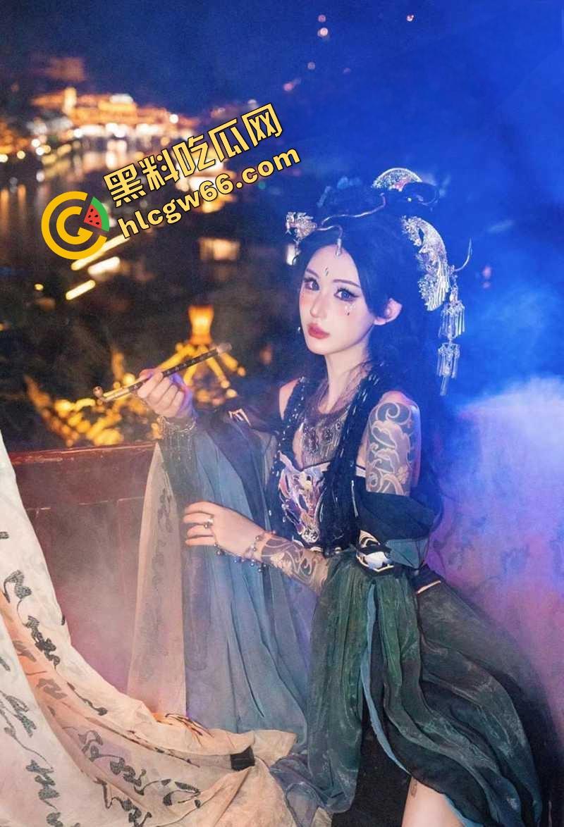 济南酒吧3P疯传,黑丝御姐当街搭讪被带走，前后双洞齐开被爆插成浪狗，骚叫声爽到抽搐！  第6张