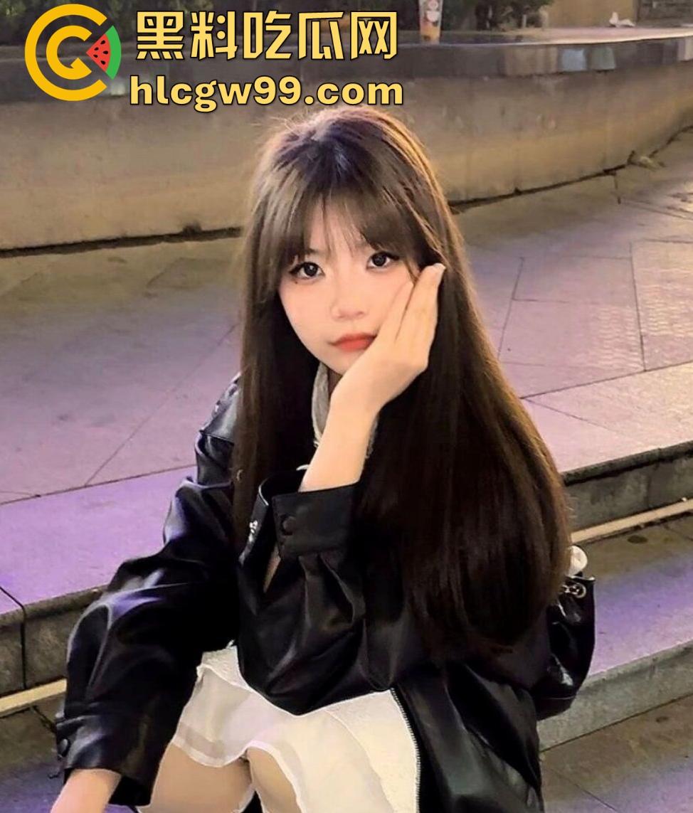 网友投稿！湖北黄冈站极品反差母狗【吴童】出轨被男友曝光性爱视频，烂货骚逼被多人玩的阴唇都翻了。  第3张