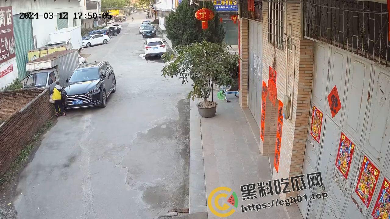 天津河东中心小学初中生猥亵小女孩  女孩惨叫瘆人 老师辟谣男孩不正常 现场监控流出 第5张