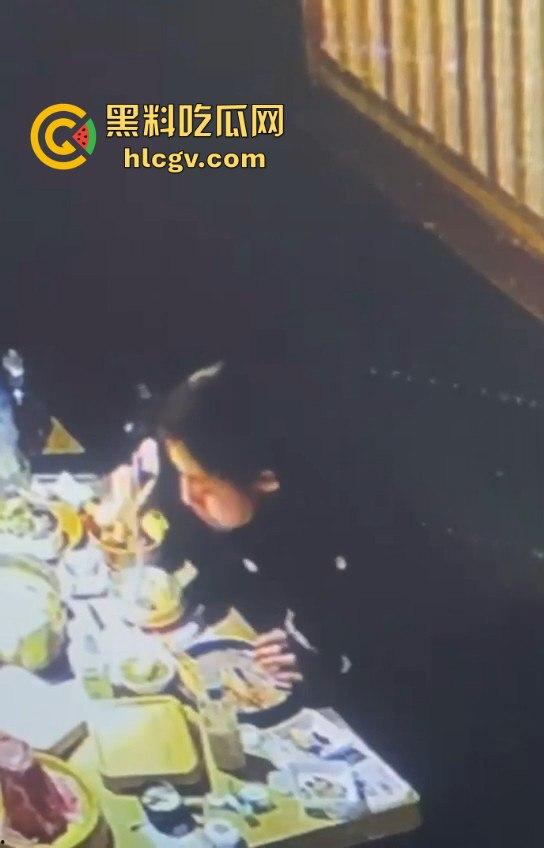 小仙女白嫖神操作！没舔狗付钱，竟拔逼毛栽赃商家，老板看傻眼！  第5张