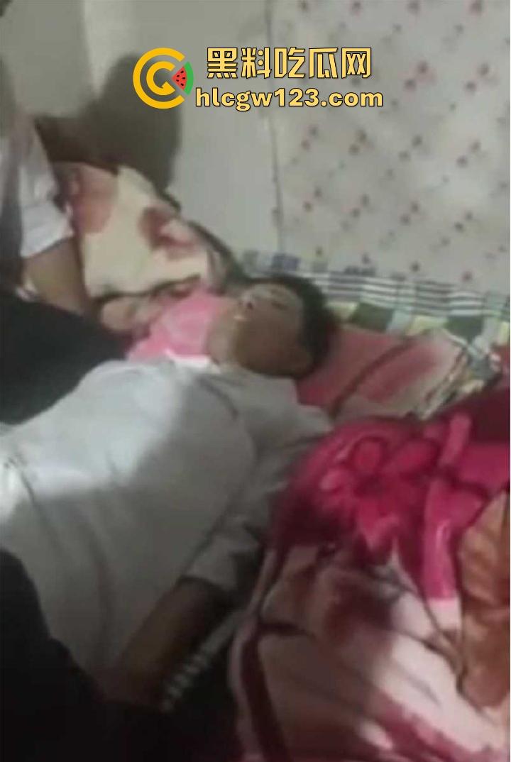 恐怖真实鬼上身 监控拍下可怕全过程 口撕活鸡只喝血吃鸡头 全身抽搐痉挛 最后找法师驱邪！  第7张