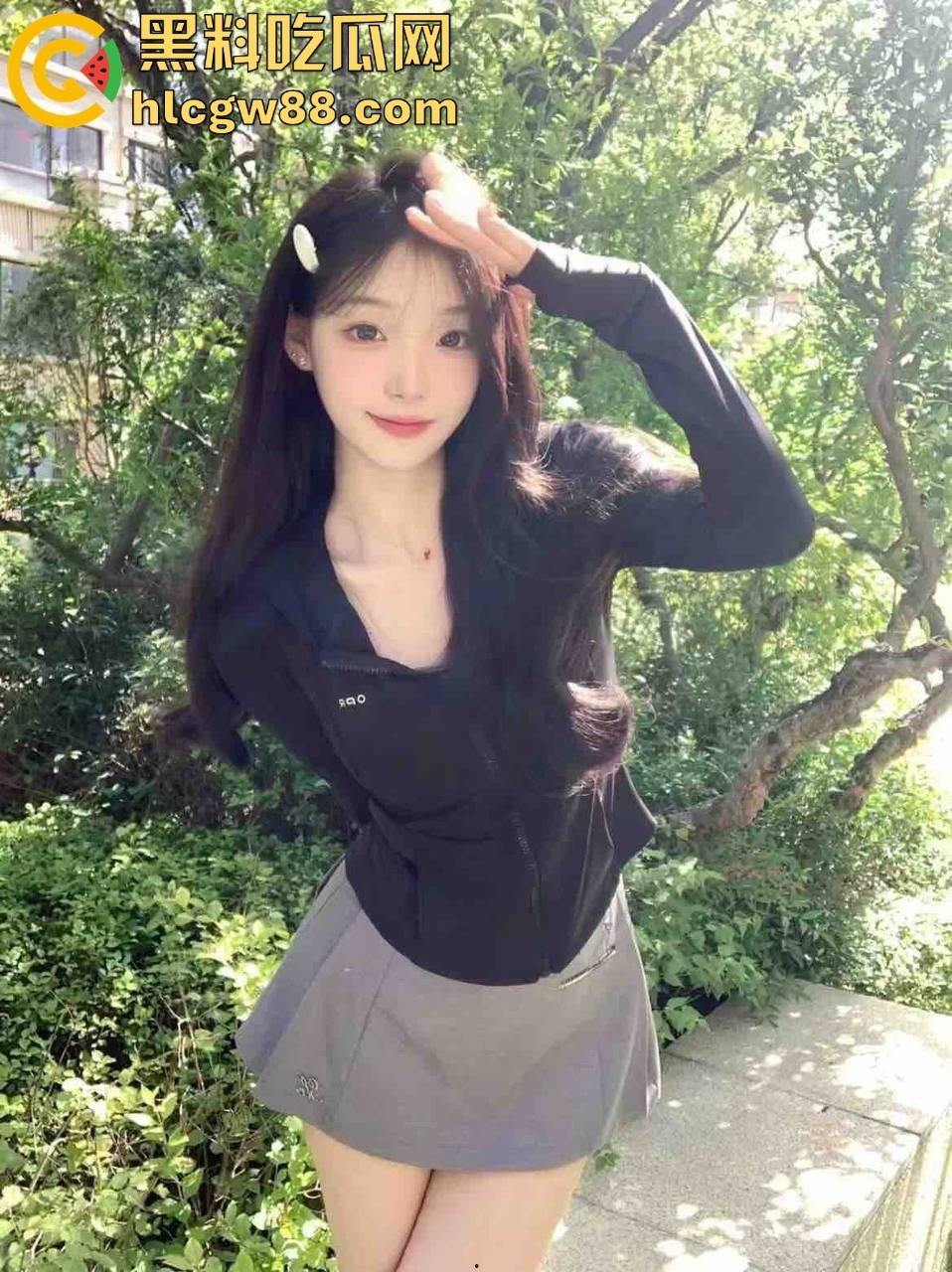 武汉小伙靠黄金手指拿下富婆姐姐,少妇被抠到表情爽得浪叫求饶一看就到点了，这才是真正的手艺人！  第2张