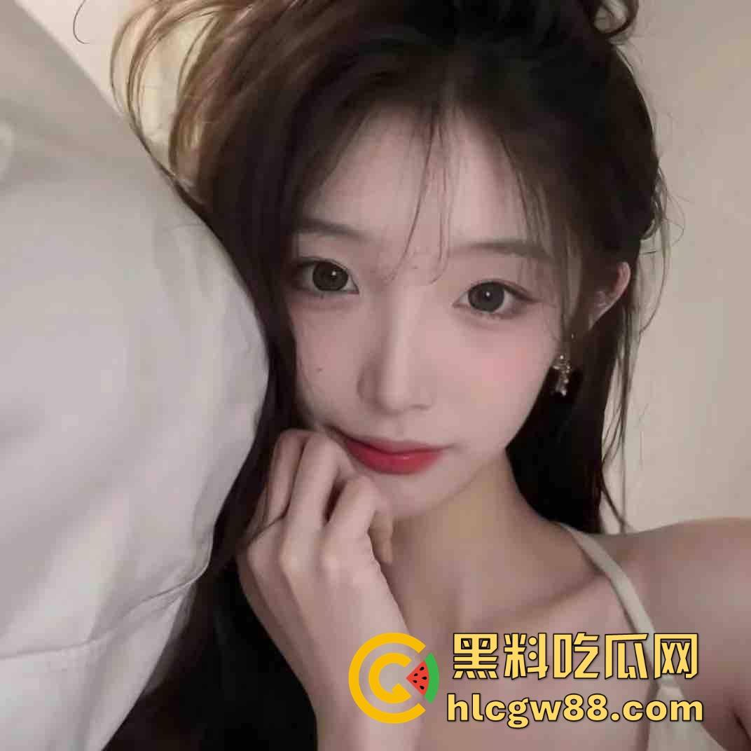 武汉小伙靠黄金手指拿下富婆姐姐,少妇被抠到表情爽得浪叫求饶一看就到点了，这才是真正的手艺人！  第8张