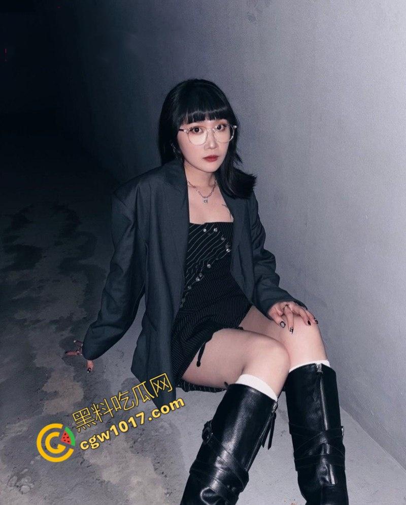 狂野纹身美女【柔柔】私密视频惊爆网络！唇舌撩人，臀波乳浪，肉棒深接，粗野激情，欲望爆棚  第4张