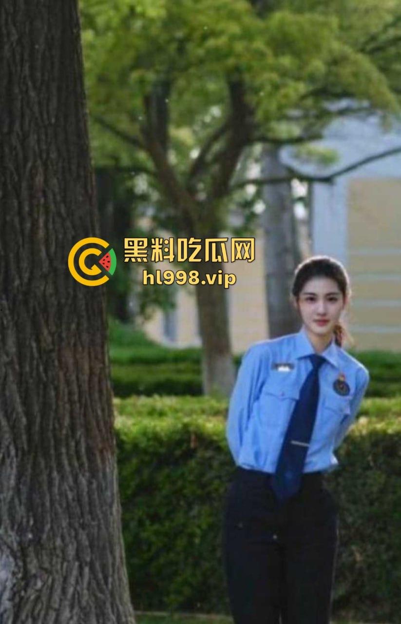 民警变成变态淫魔！外网发布与女警的性爱视频，穿警服口交、后入爆操，极品警花无处遁形！  第6张