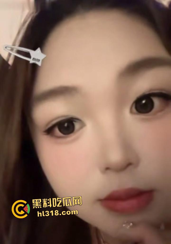 深圳人民医院为升职献BBW巨乳翘臀女友给骨科主任【龙厚清】儿子，可最后女友跑了，职位也没了！  第1张