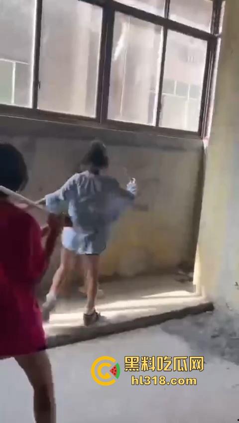 四川江油霸凌事件！持着母亲是公安局副局长就随便霸凌残疾人的孩子？还诱导其父签谅解书，激起民愤！  第4张