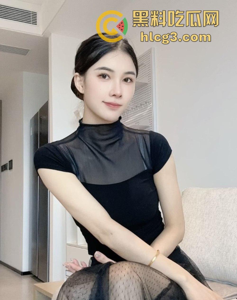 快手网红空姐少妇『是邹琳吖』空姐制服诱惑！露点露脸啪啪自慰私拍视频合集曝光！  第6张