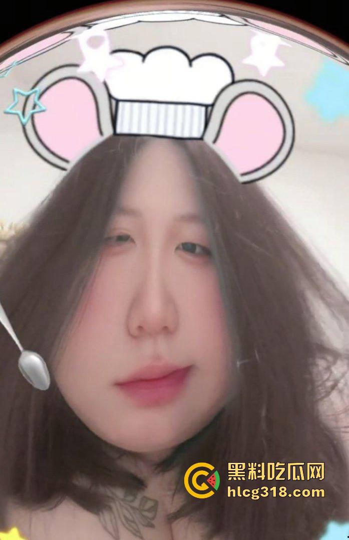 浙江金华韩小骚货【林依依】抖音【超想吃芋泥诶】自慰视频曝光，童颜巨乳自慰骚穴白浆拉丝极为骚浪！  第6张