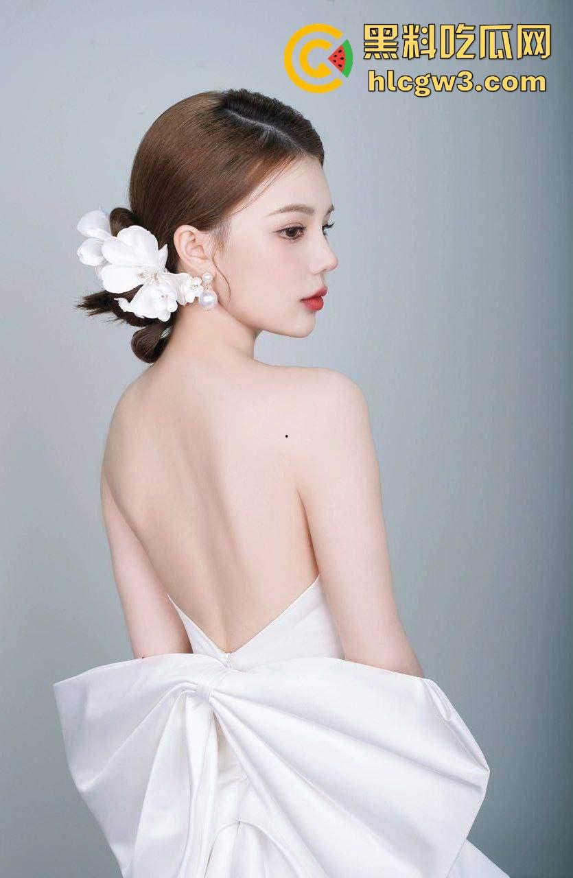 南丹火幕村KTV骚逼『 龙雨微 』少妇素颜还敢卖逼陪酒 骚逼被抠到泛滥 这年头陪酒小妹太不容易！  第9张