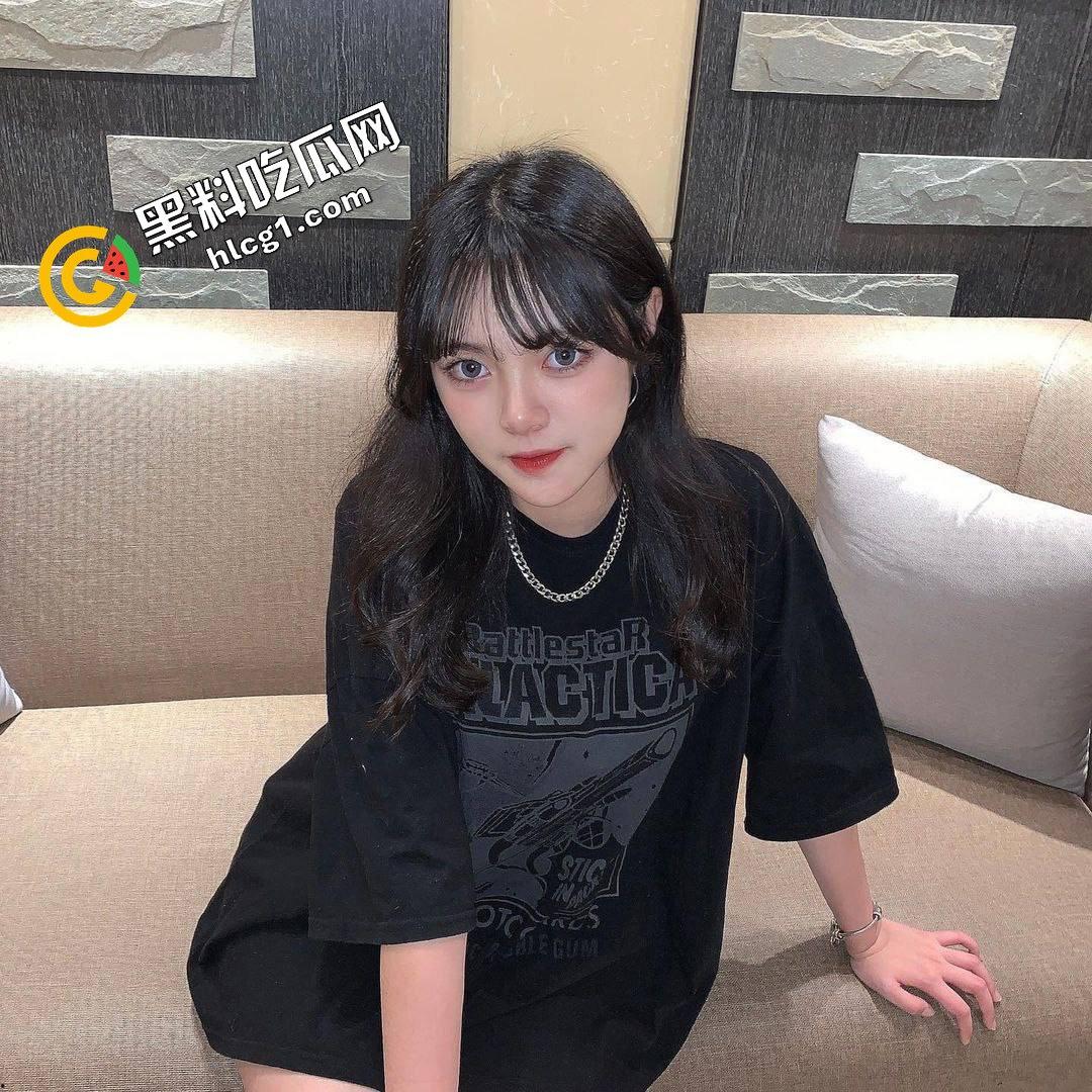 西安翻译学院小母狗，别看04年的但是真的早熟，视频外泄让人直呼过瘾！  第4张